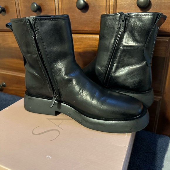 Practically new Franco Sarto A-Etna booties - Picture 9 of 11